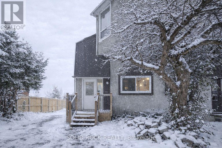 28813427/1432-leigh-crescent/carson-grove/ottawa/ontario/K1J8E4_2