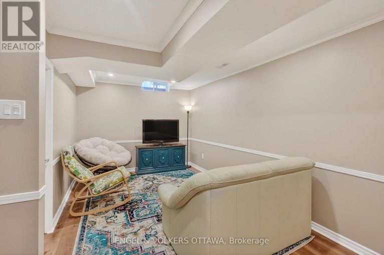 29596735/1499-corsham-avenue/fallingbrookpineridge/ottawa/ontario/K4A3M6_34