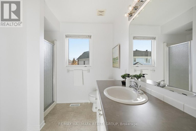 29080800/204-greenridge-street/chapel-hill/ottawa/ontario/K1C7R3_22