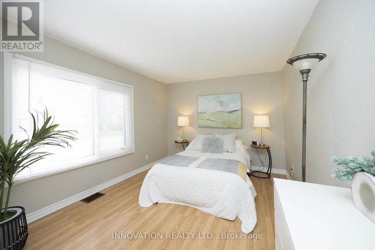 28292920/1013-stormont-street/carleton-heights/ottawa/ontario/K2C0N1_18