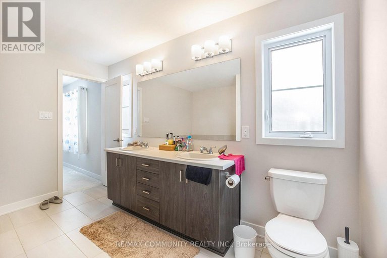 28426544/243-pursuit-terrace/goulbourn-twp-from-franktown-rdsouth-to-rideau/ottawa/ontario/K0A2Z0_16