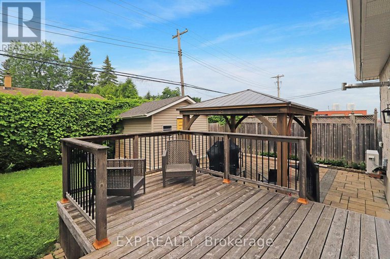 28625166/1382-fisher-avenue/city-viewskylinefisher-heightsparkwood-hills/ottawa/ontario/K2C1X1_36