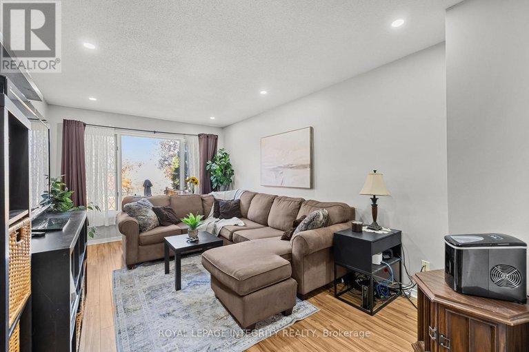 29209595/13-banchory-crescent/morgans-grantsouth-march/ottawa/ontario/K2K2V4_9