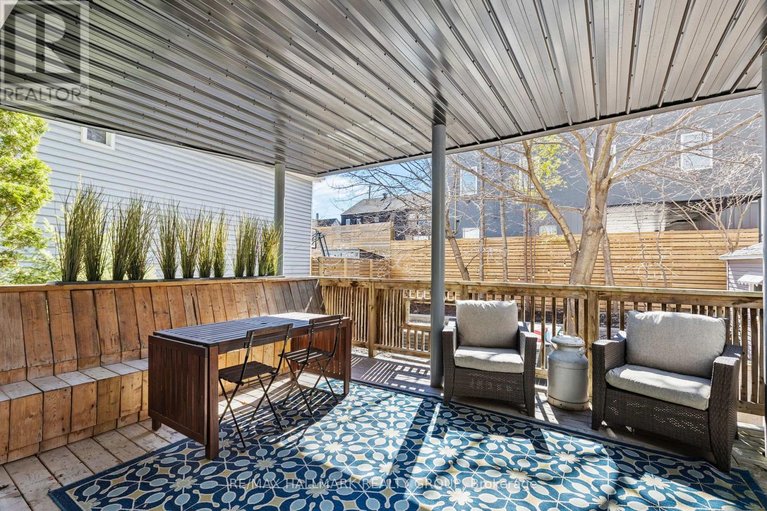 29642519/330-winona-avenue/westboro-south/ottawa/ontario/K1Z5H4_13