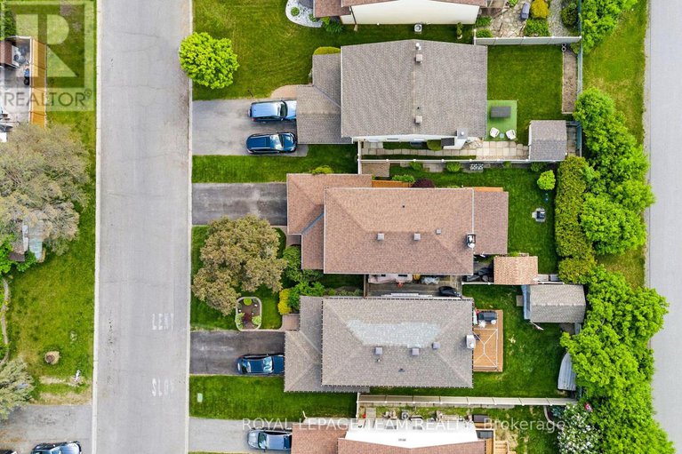 28648356/23-glacier-street/on-the-green/ottawa/ontario/K2J2M7_41