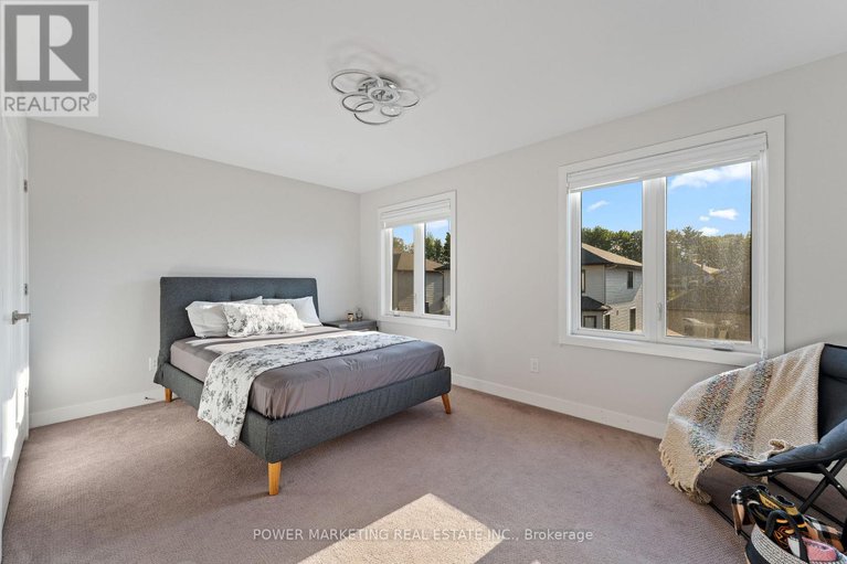 29092305/537-compass-street/mer-bleuebradley-estatesanderson-park/ottawa/ontario/K1W0J1_27