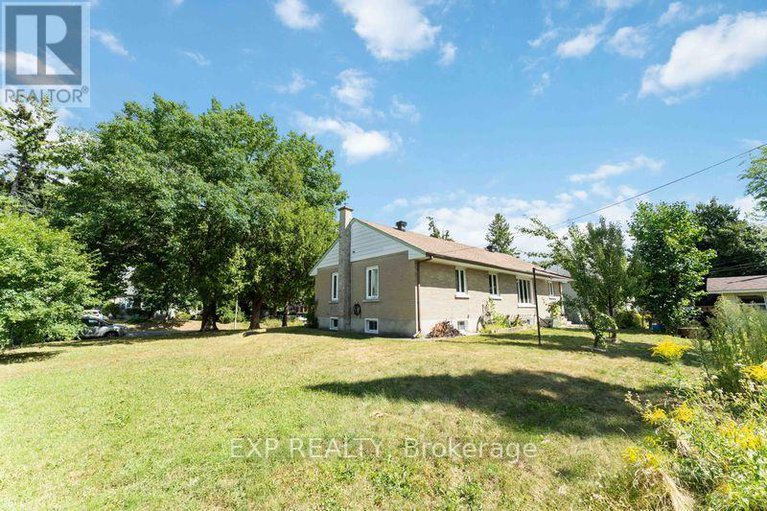 28788281/878-ivanhoe-avenue/queensway-terrace-north/ottawa/ontario/K2B5S5_40