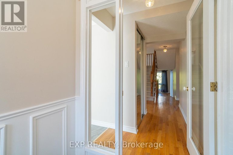 28995969/32-maple-view-crescent/centrepointe/ottawa/ontario/K2G5J6_3