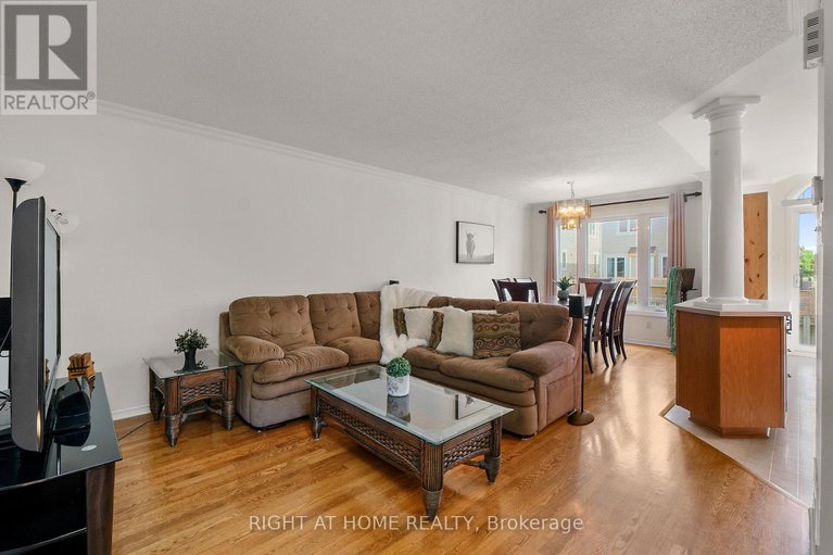 28515655/77-flowertree-crescent/emerald-meadowstrailwest/ottawa/ontario/K2M2R7_8