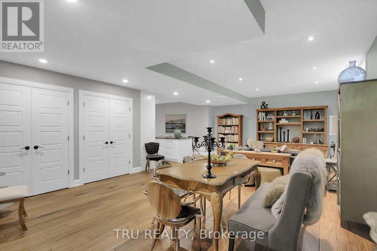 28474227/7909-parkway-road/osgoode-twp-north-of-reg-rd-6/ottawa/ontario/K0A2P0_32