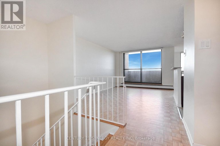 29452049/631-515-st-laurent-boulevard/viscount-alexander-park/ottawa/ontario/K1K3X5_4