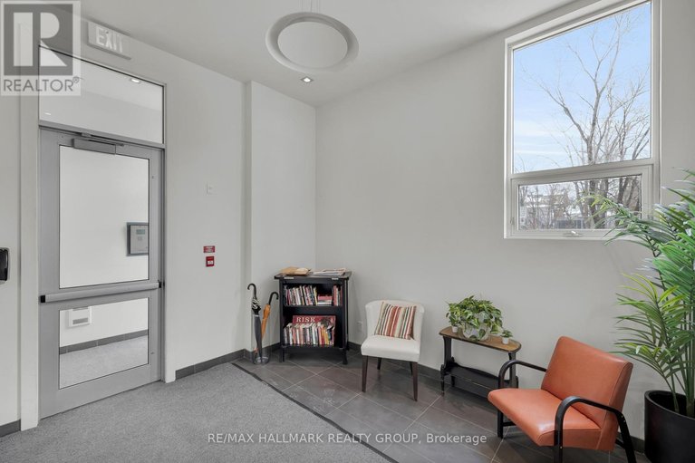 29534166/106-390-booth-street/west-centre-town/ottawa/ontario/K1R7K6_4