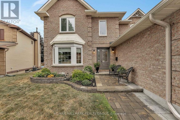 29624952/1850-thornecrest-street/chapel-hill/ottawa/ontario/K1C6K8_3