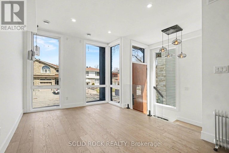 29669928/828-alpine-avenue/queensway-terrace-north/ottawa/ontario/K2B5R6_3