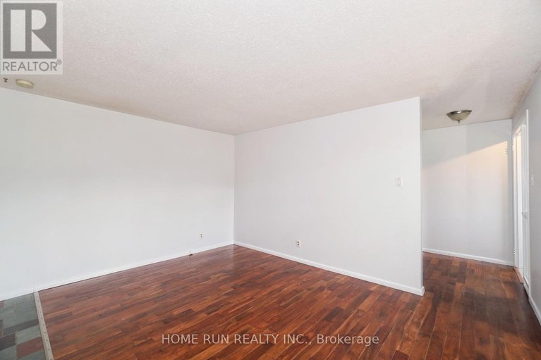 28597038/1292-meadowlands-drive-e/borden-farmstewart-farmcarleton-heightsparkwood-hills/ottawa/ontario/K2E6K5_6