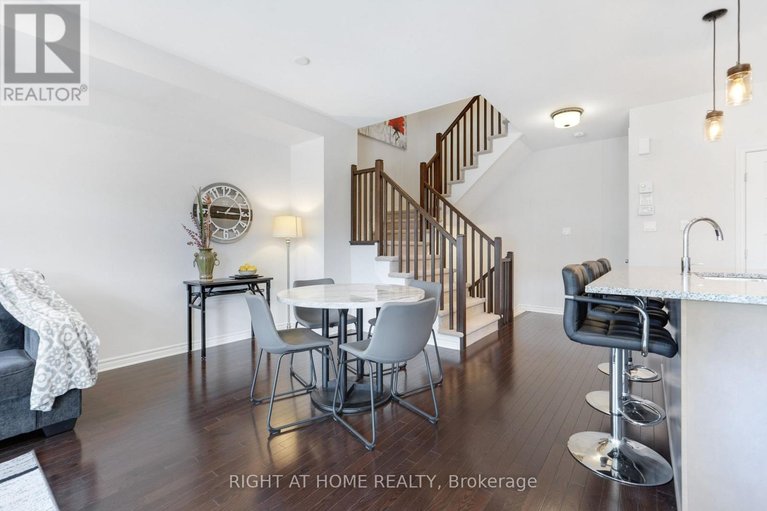 29662386/554-labrador-crescent/blossom-parkkemp-parkfindlay-creek/ottawa/ontario/K1T0R4_12