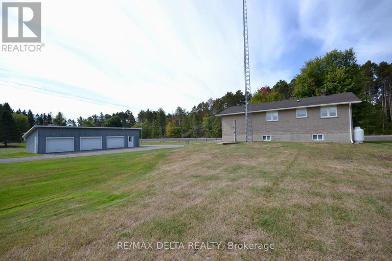 28875479/4725-champlain-street/clarencerockland-twp/clarence-rockland/ontario/K0A1E0_18