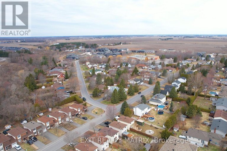 29621628/95-castlebeau-street/embrun/russell/ontario/K0A1W0_31