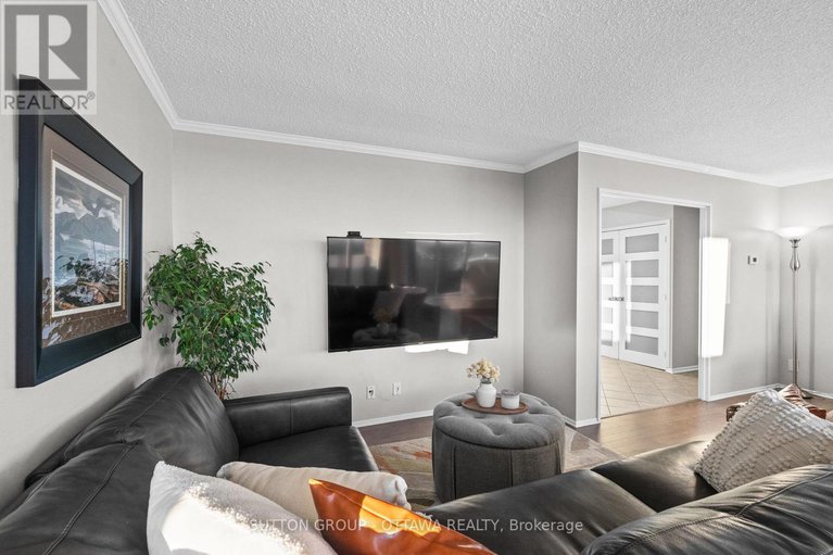 28981309/3360-southgate-road/south-keys/ottawa/ontario/K1V9A6_16