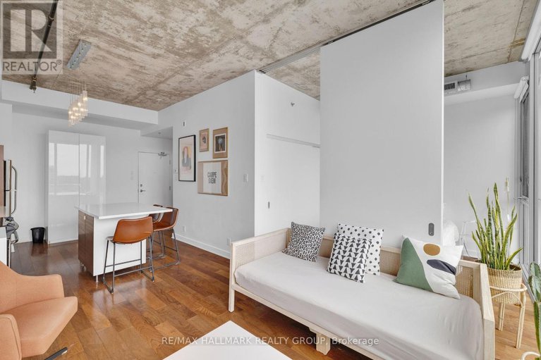 28847183/933-340-mcleod-street/ottawa-centre/ottawa/ontario/K2P1A4_16