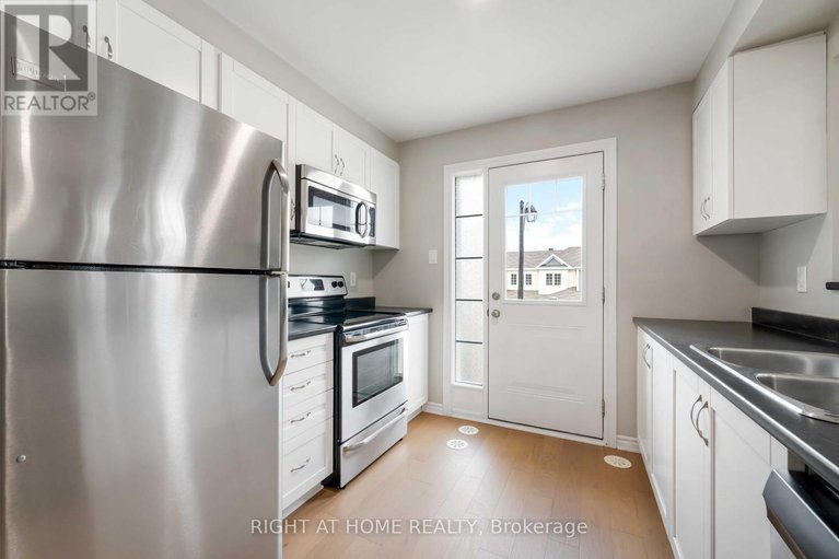28924273/246-cayman-road/stittsville-north/ottawa/ontario/K2S0N8_14