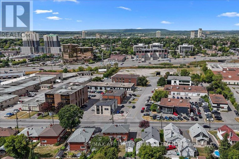 28777178/1490-laperriere-avenue/carlington/ottawa/ontario/K1Z7S9_37