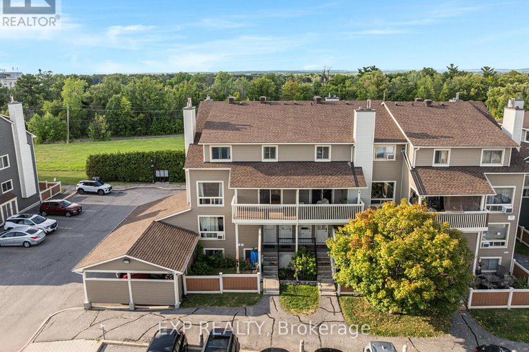 28814850/77b-754-st-andre-drive/hiawatha-parkconvent-glen/ottawa/ontario/K1C4S4_4