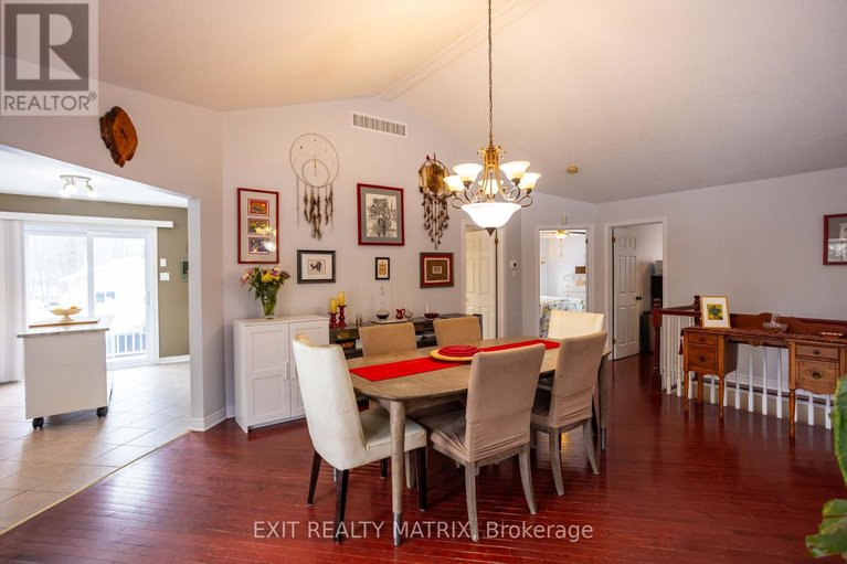 29607384/2468-gagne-road/clarencerockland-twp/clarence-rockland/ontario/K0A2A0_9