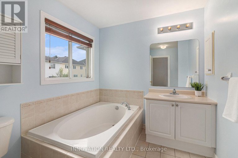 28436823/47-alameda-way/longfields/ottawa/ontario/K2J5B3_16