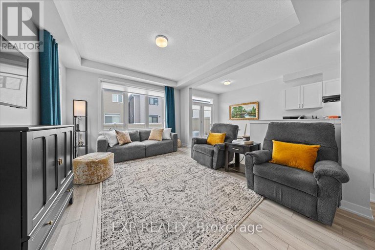 29305395/307-686-quilter-row/goulbourn-twp-from-franktown-rdsouth-to-rideau/ottawa/ontario/K0A2Z0_8