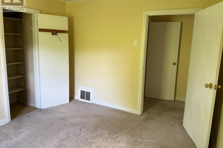 28506023/975-silver-street/carlington/ottawa/ontario/K1Z6H4_12