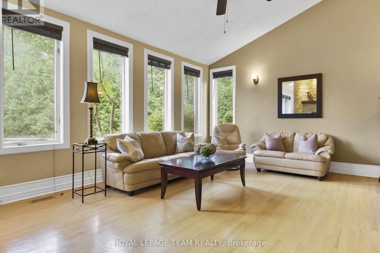 29069392/1105-cindy-hill-crescent/manotick-long-island-nicholls-island/ottawa/ontario/K4M1E8_23