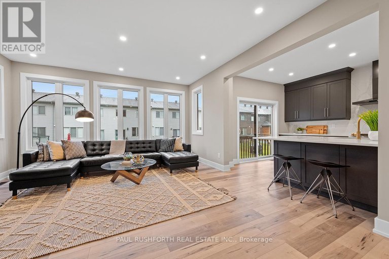 29071484/123-chandelle-private/carp/ottawa/ontario/K0A1L0_15