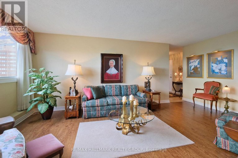 28532567/1605-3360-southgate-road/south-keys/ottawa/ontario/K1V9A6_9