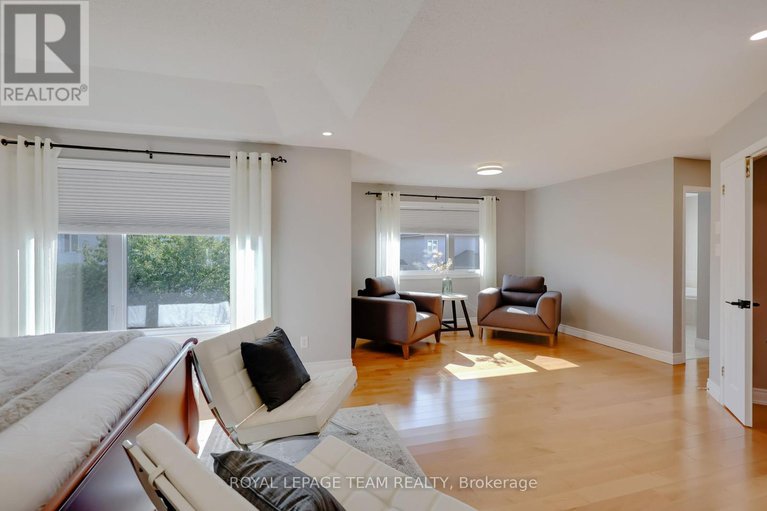 28886612/36-keighley-circle/morgans-grantsouth-march/ottawa/ontario/K2K3H8_30