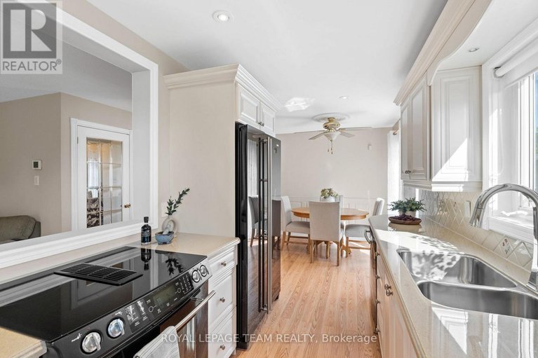 29026359/23-glacier-street/on-the-green/ottawa/ontario/K2J2M7_7