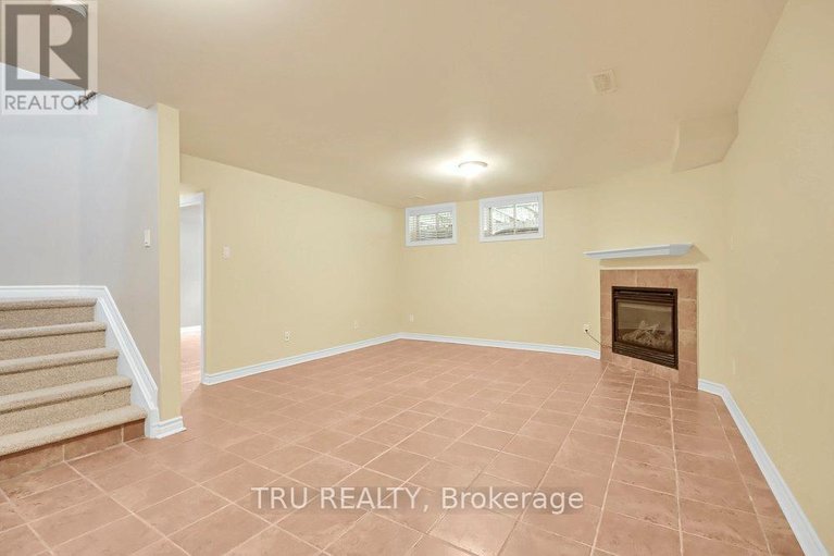 29637006/108-villageview-private/carp/ottawa/ontario/K0A1L0_27