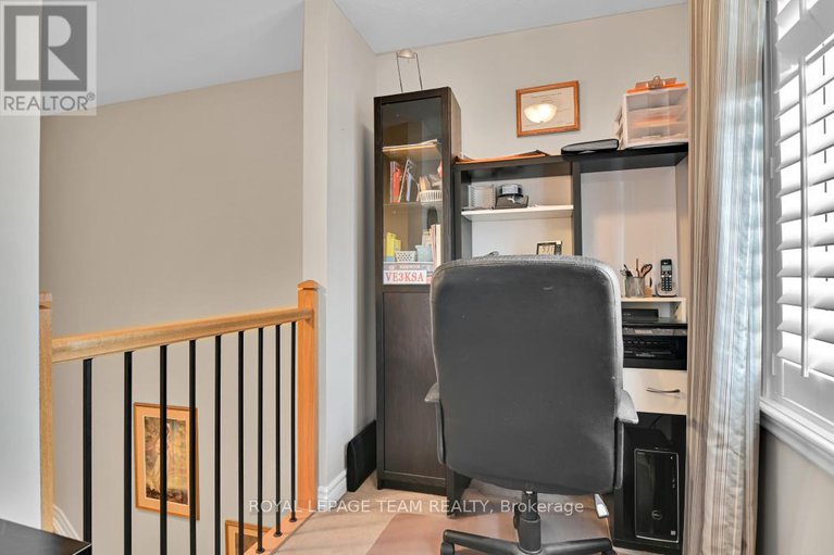 28433708/135-jersey-tea-circle/riverside-southgloucester-glen/ottawa/ontario/K1V2L3_22