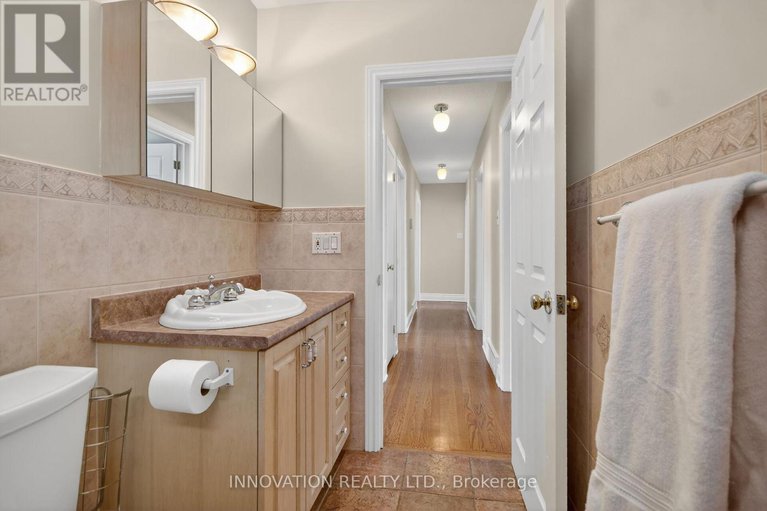 29430596/1951-garfield-avenue-n/braemar-park/ottawa/ontario/K2C0W7_15