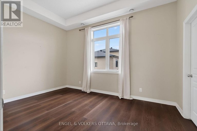 29680686/52-119-poplin-street/riverside-southgloucester-glen/ottawa/ontario/K4M0G7_18