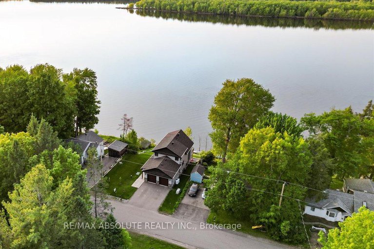 28424464/304-riverwood-drive/woodlawnmaclarens-landingkilmaurs/ottawa/ontario/K0A3M0_1