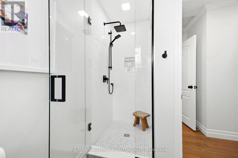 29404506/340-cunningham-avenue/alta-vistafaircrest-heights/ottawa/ontario/K1H6B4_23