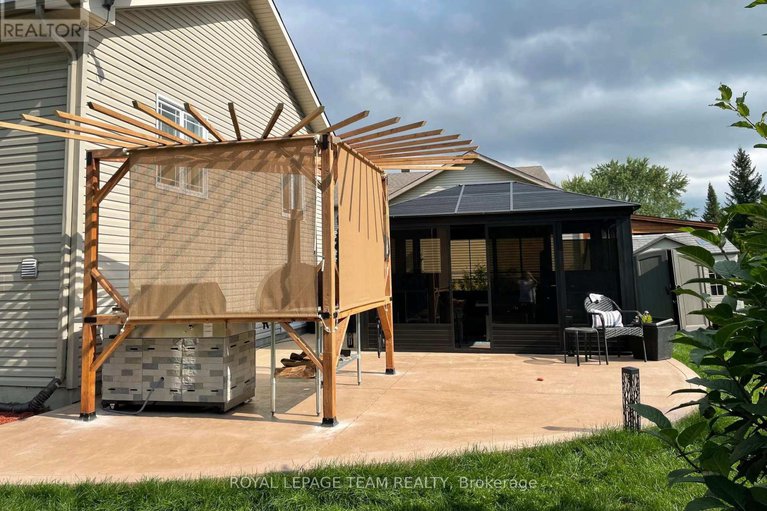 29238898/4298-schell-street/south-dundas-williamsburgh-twp/south-dundas/ontario/K0C2H0_14