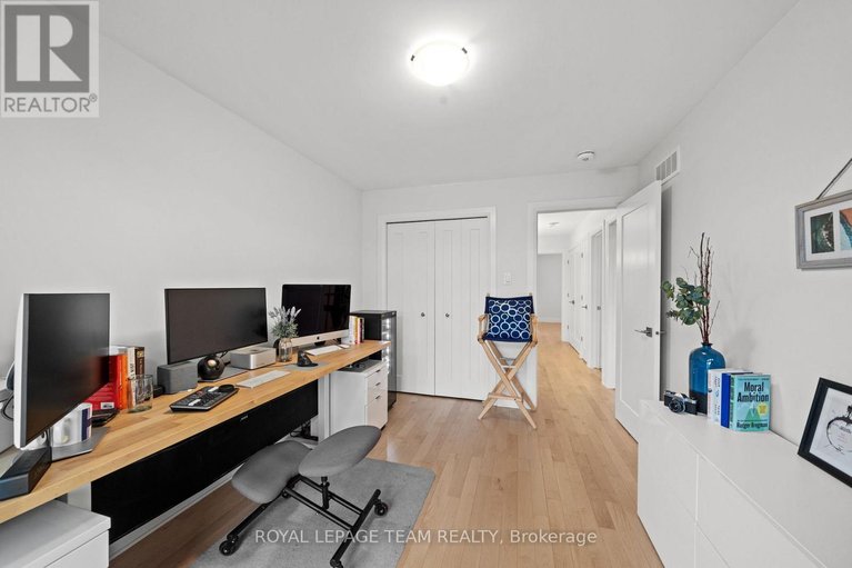 29618339/289-big-dipper-street/riverside-southgloucester-glen/ottawa/ontario/K4M0J2_30