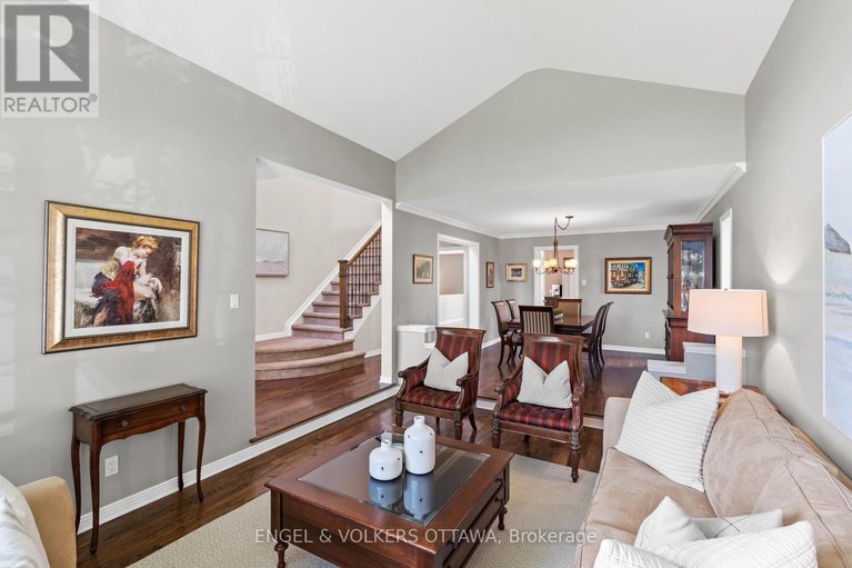 28648158/804-covehead-crescent/riverside-southgloucester-glen/ottawa/ontario/K1V1M3_9