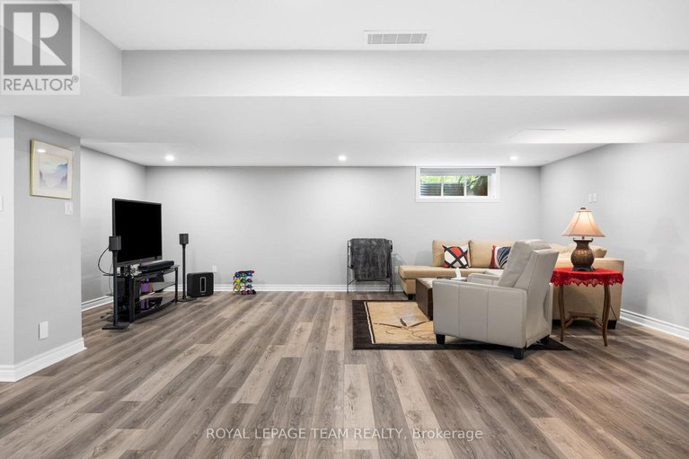 28841584/20-eleanor-drive/long-sault/south-stormont/ontario/K0C1P0_41