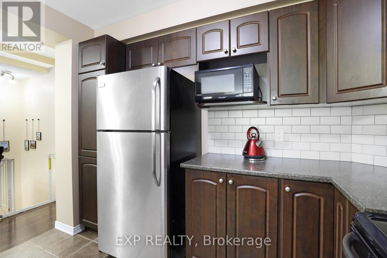 28543378/116-quito-private/merivale-industrial-parkcitiplace/ottawa/ontario/K2E0A9_12