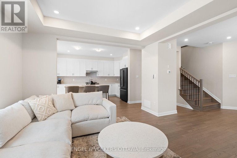 28163519/2053-wanderer-avenue/mahogany-community/ottawa/ontario/K4M0X1_9