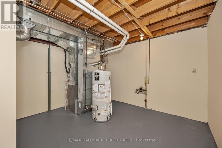 29051310/698-malibu-terrace/courtland-park/ottawa/ontario/K2C3T8_39