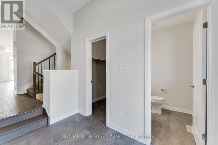 29524241/208-elsie-macgill-walk/morgans-grantsouth-march/ottawa/ontario/K2W0L5_2